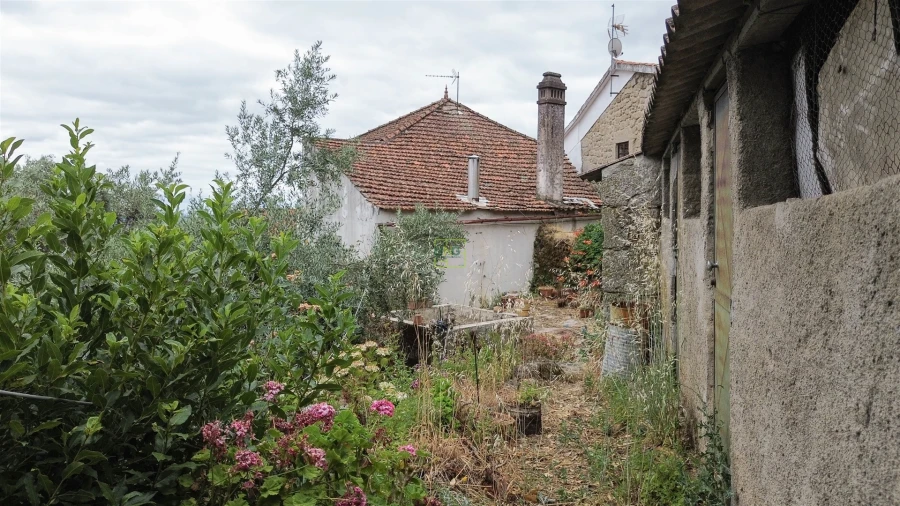 Moradia T5 para Venda em Alpedrinha Foto 40