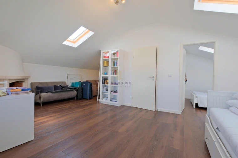 Moradia T5 para Venda em Algueirão-Mem Martins Foto 40