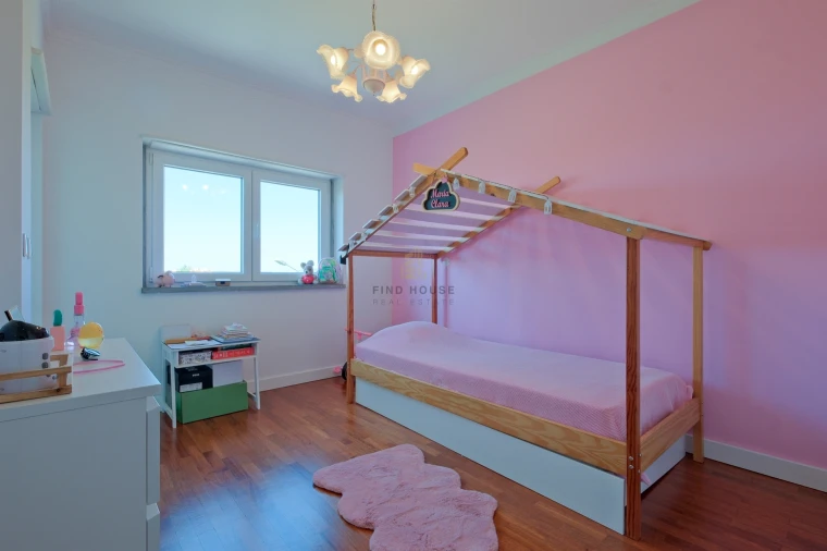 Moradia T5 para Venda em Algueirão-Mem Martins Foto 26