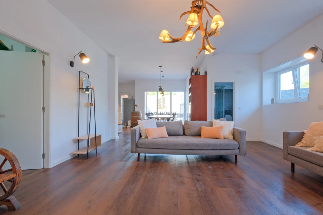 Moradia T5 para Venda em Algueirão-Mem Martins Foto 46