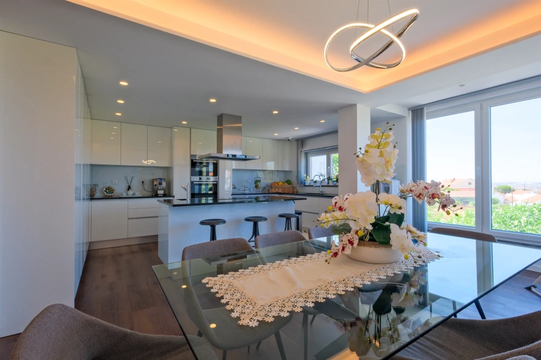 Moradia T5 para Venda em Algueirão-Mem Martins Foto 14