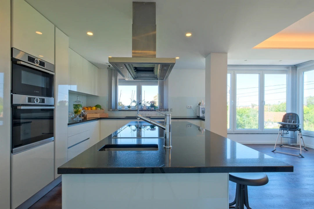 Moradia T5 para Venda em Algueirão-Mem Martins Foto 18