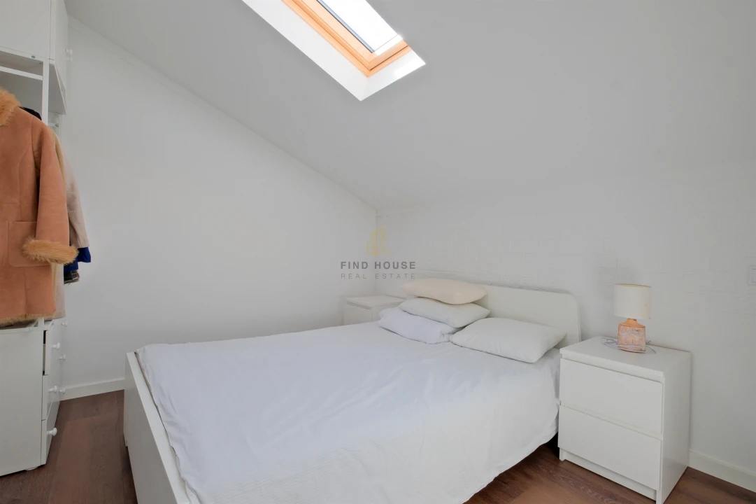 Moradia T5 para Venda em Algueirão-Mem Martins Foto 41