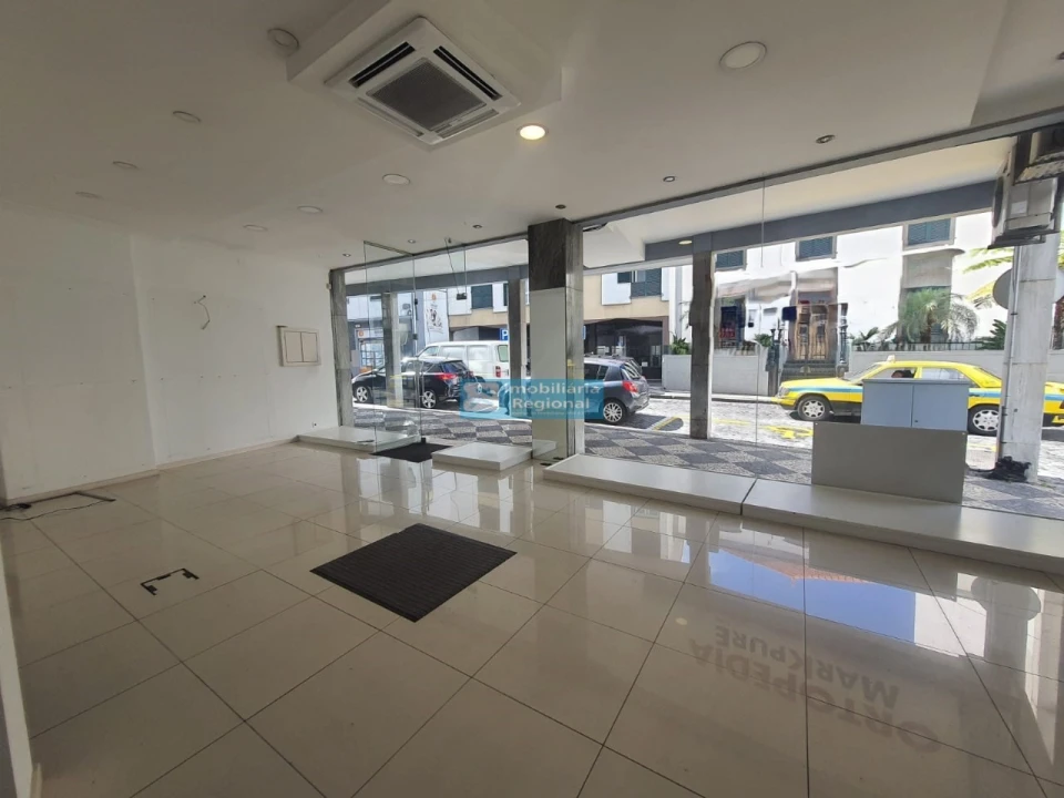 Loja para Arrendamento em Funchal (Se) Foto 16