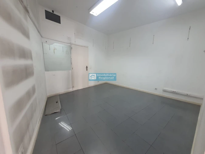 Loja para Arrendamento em Funchal (Se) Foto 11