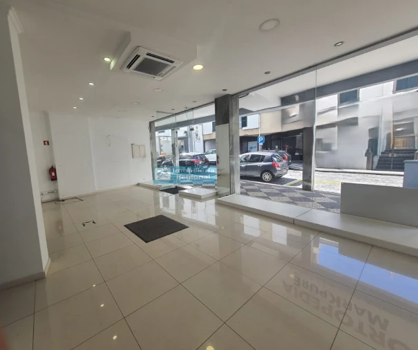 Loja para Arrendamento em Funchal (Se) Foto 3