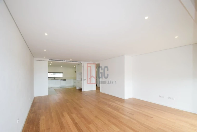 Moradia T3 para Venda em Oliveira do Douro Foto 16