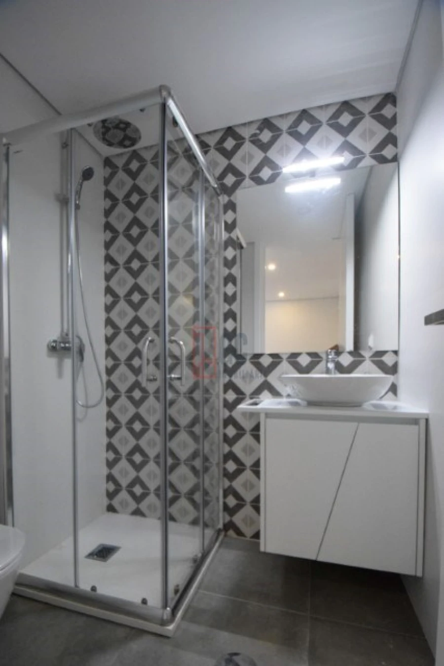 Moradia T3 para Venda em Oliveira do Douro Foto 38