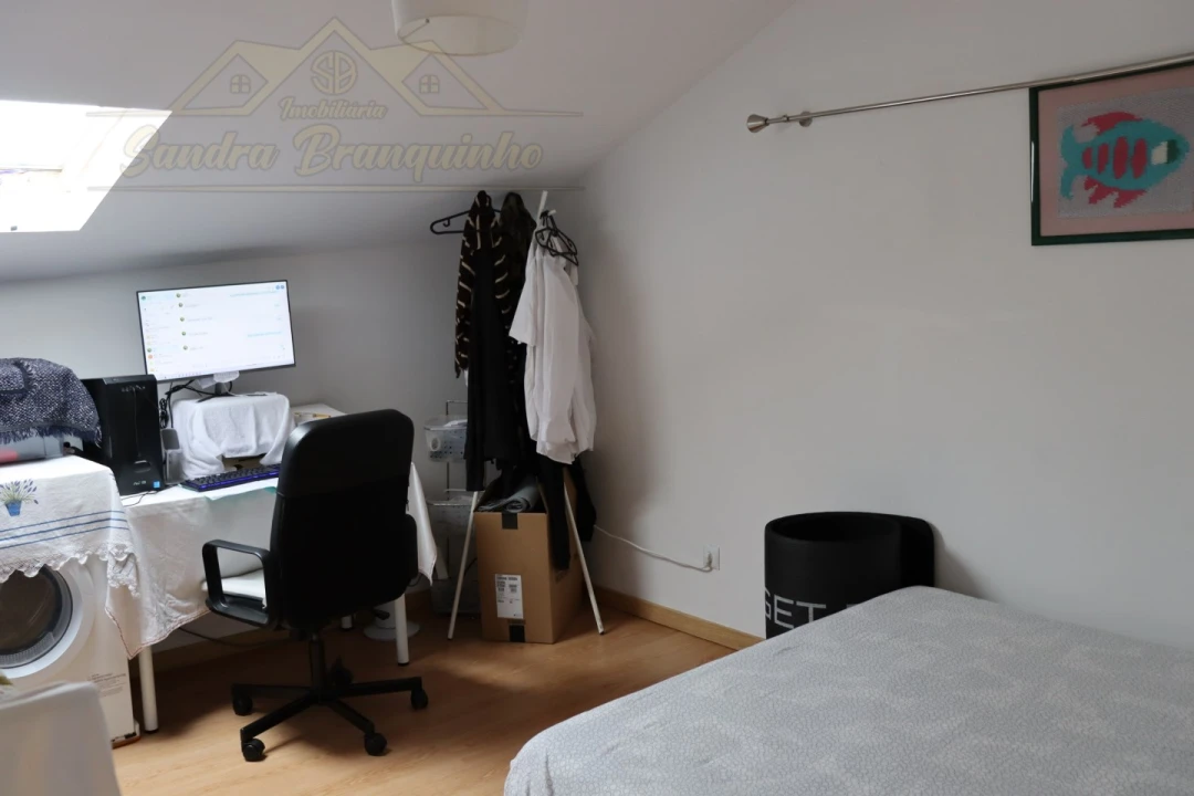 Moradia T2 para Venda em Santa Maria, São Pedro e Matacães Foto 10