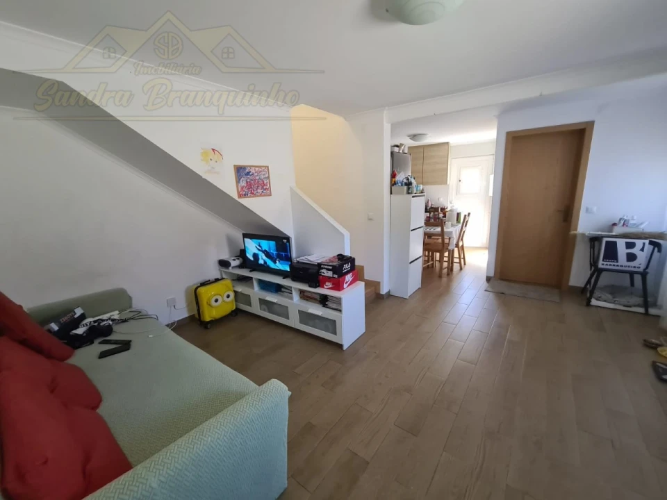 Moradia T2 para Venda em Santa Maria, São Pedro e Matacães Foto 13