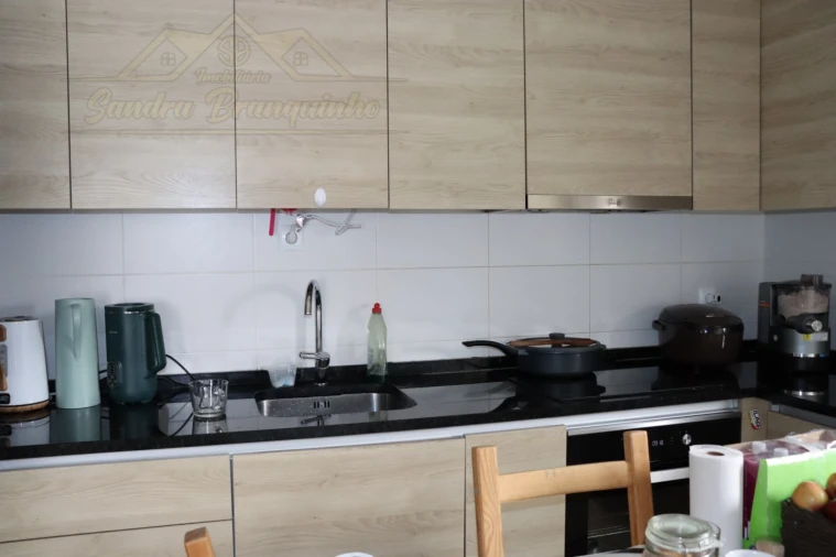 Moradia T2 para Venda em Santa Maria, São Pedro e Matacães Foto 5