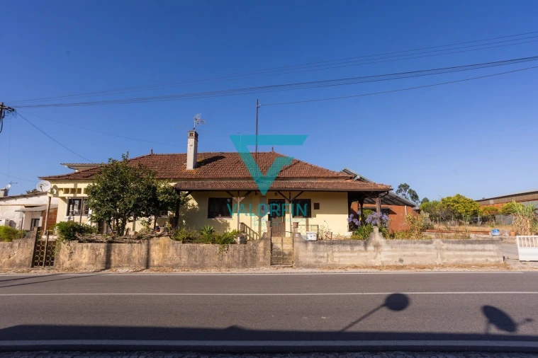 Moradia T5 para Venda em Carnide Foto 1