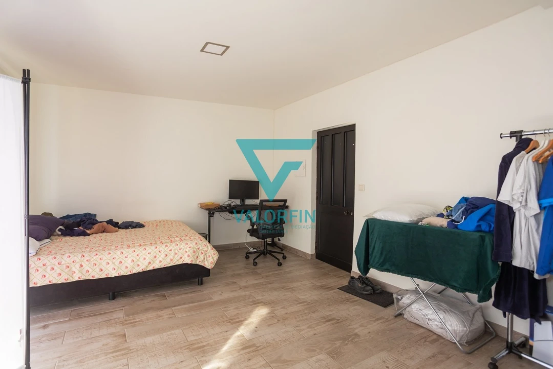 Moradia T5 para Venda em Carnide Foto 9