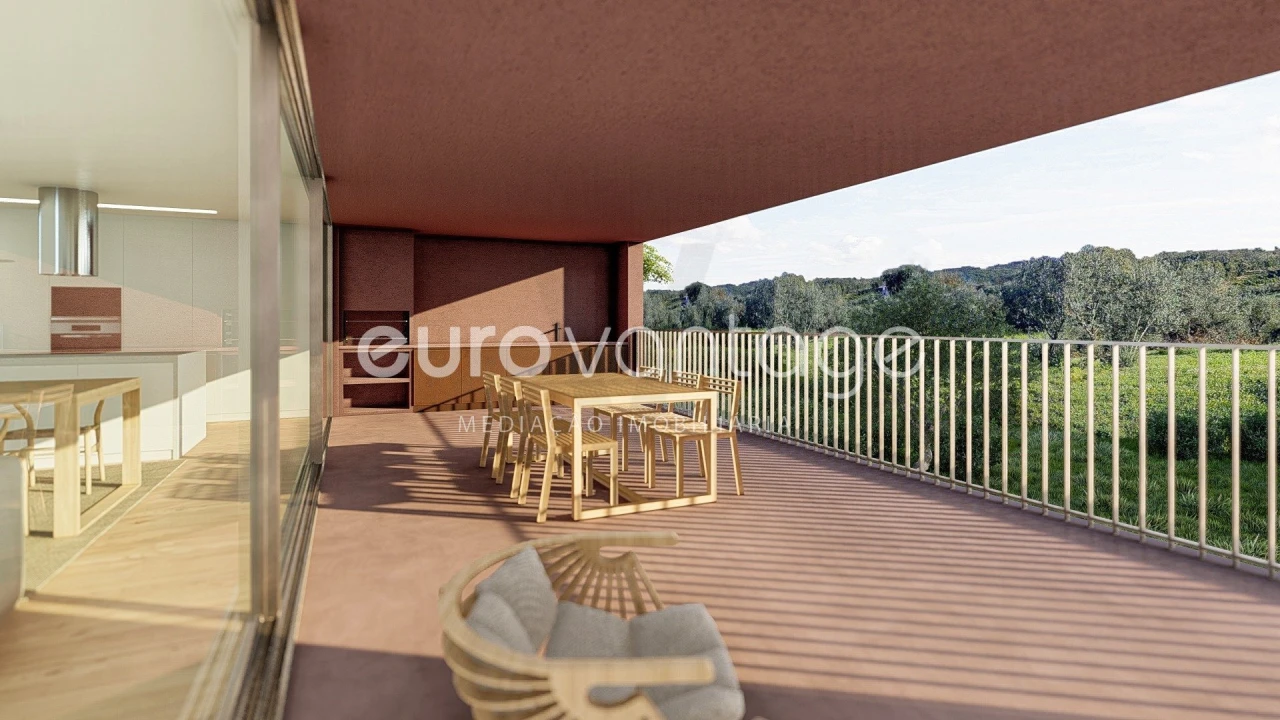 Moradia T4 para Venda em Santiago da Guarda Foto 1