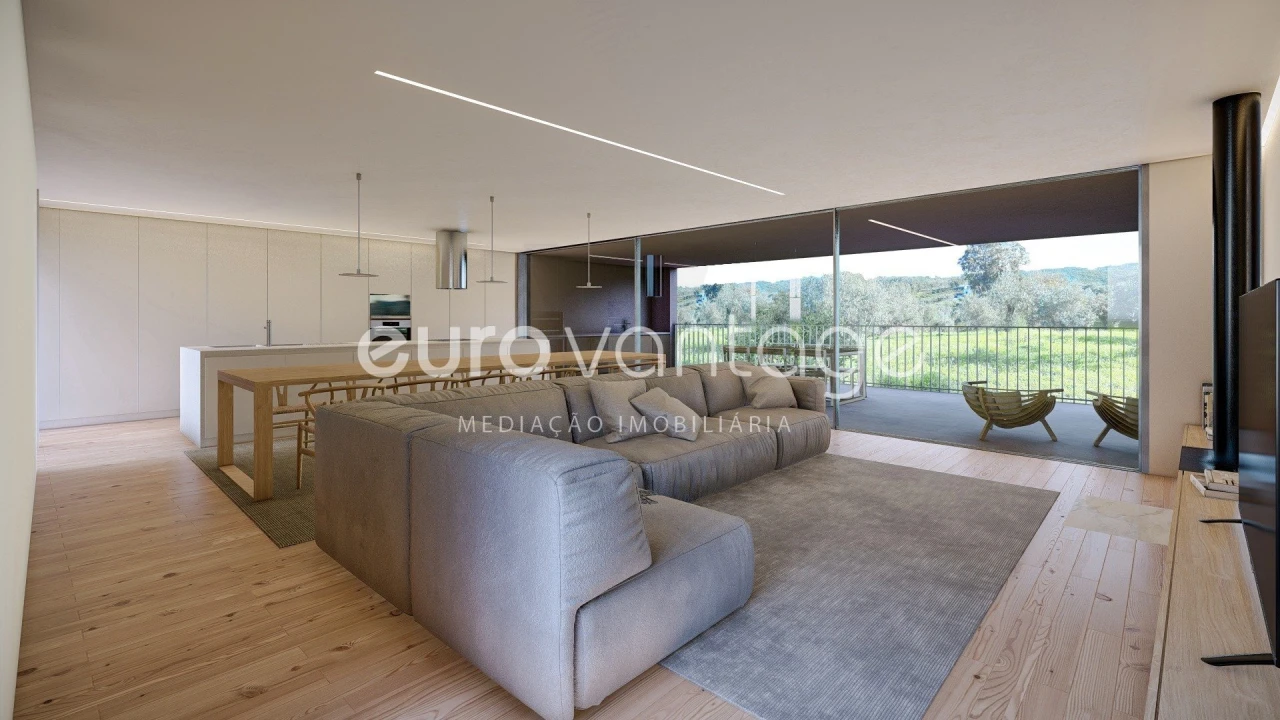 Moradia T4 para Venda em Santiago da Guarda Foto 5