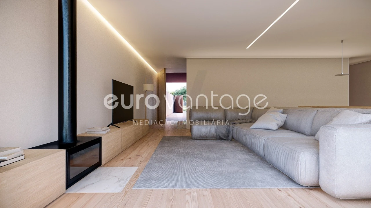 Moradia T4 para Venda em Santiago da Guarda Foto 7