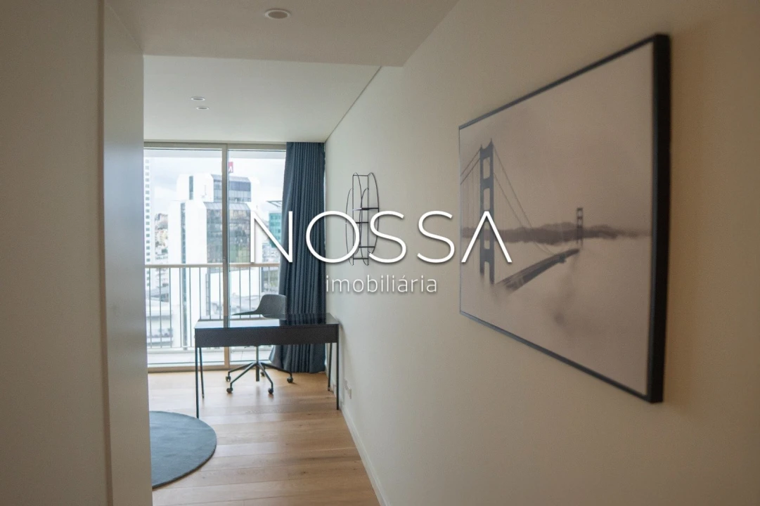 Apartamento T2 para Venda em Campolide Foto 15
