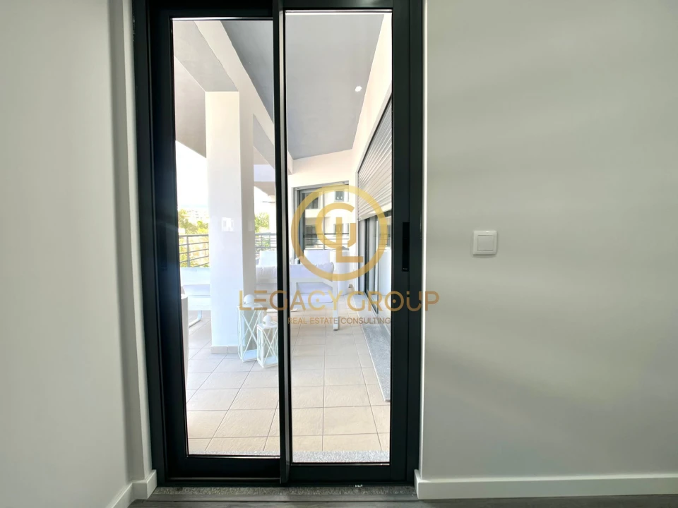 Apartamento T3 para Venda em Quelfes Foto 8