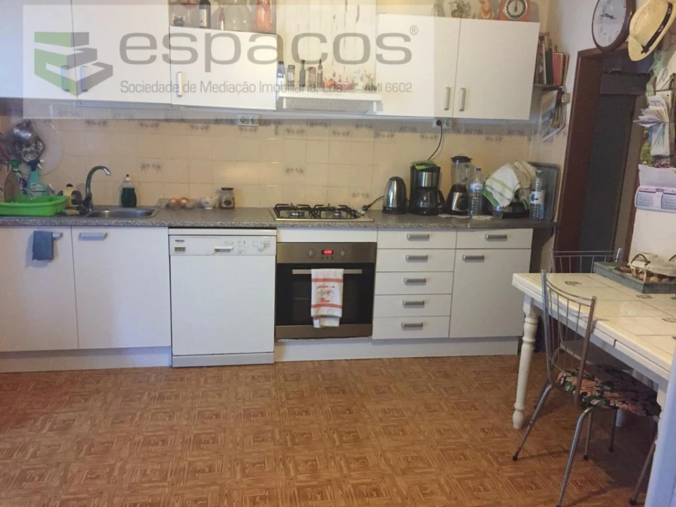 Moradia T4 para Venda em Lavacolhos Foto 23