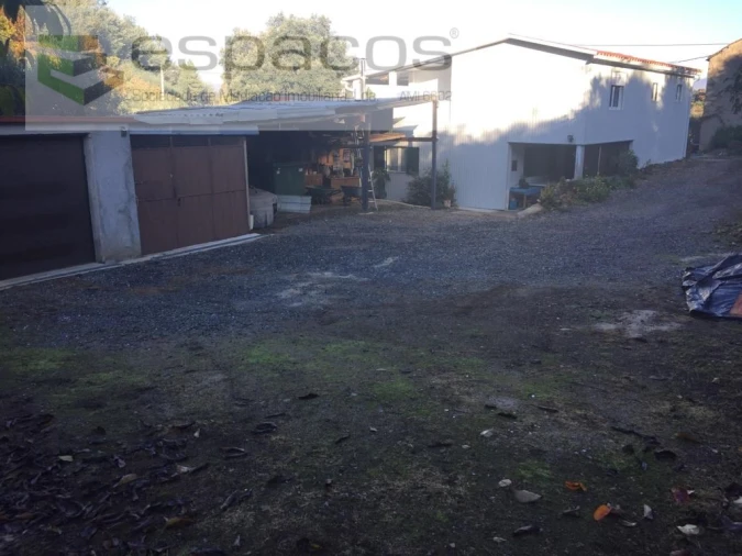 Moradia T4 para Venda em Lavacolhos Foto 8