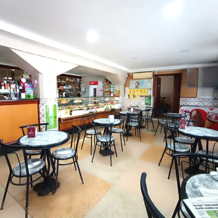 Moradia T4 para Venda em Geraz do Lima (Santa Maria, Santa Leocádia, Moreira), Deão Foto 2