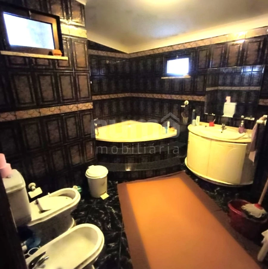 Moradia T4 para Venda em Geraz do Lima (Santa Maria, Santa Leocádia, Moreira), Deão Foto 18