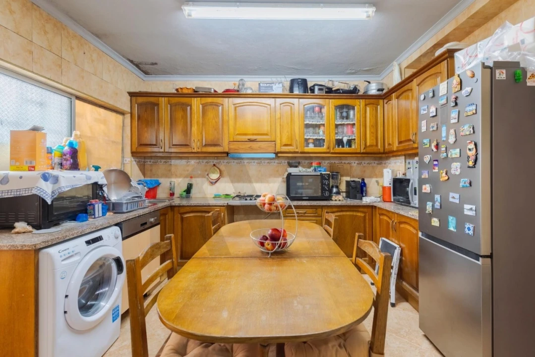 Moradia T4 para Venda em Ajuda Foto 6