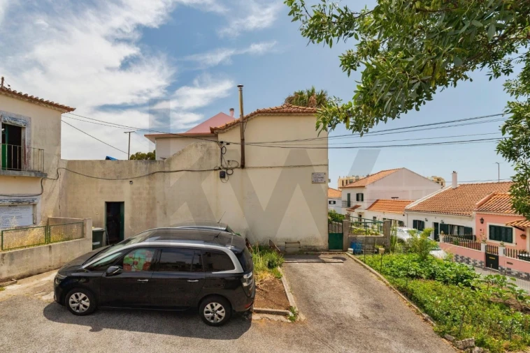 Moradia T4 para Venda em Ajuda Foto 2