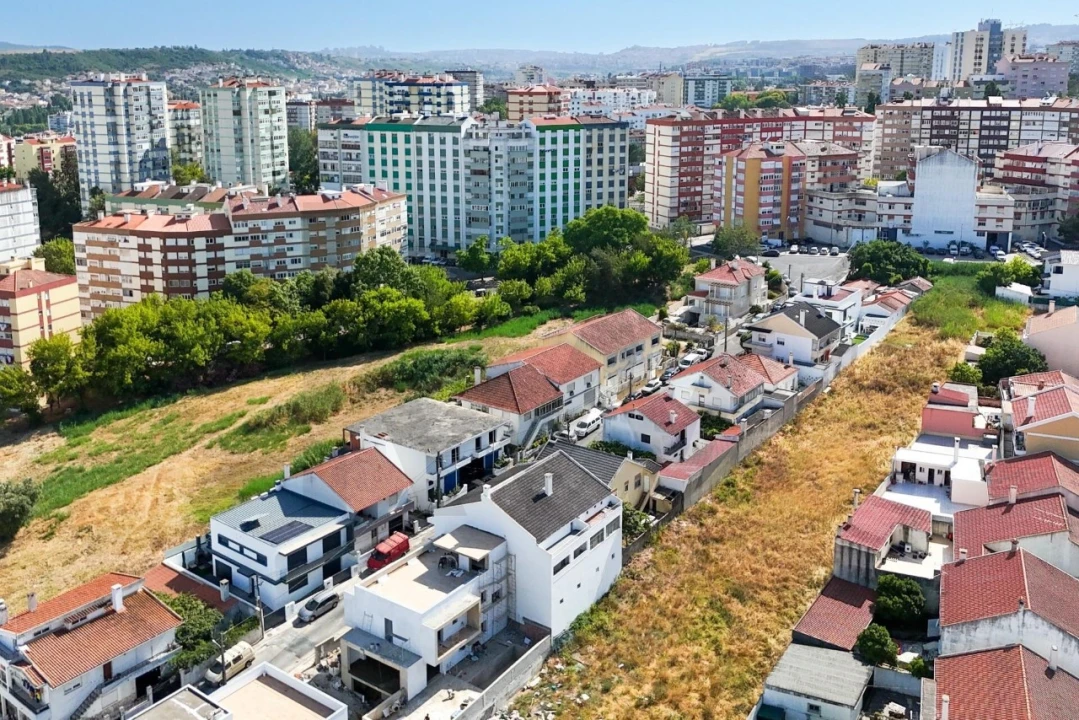 Prédio para Venda em Odivelas Foto 25