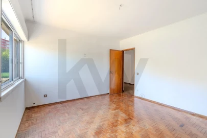 Prédio para Venda em Odivelas