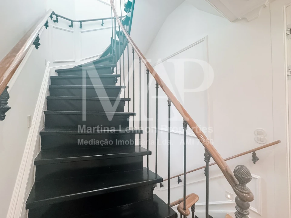 Moradia T6 para Venda em Santa Maria e São Miguel, São Martinho, São Pedro Penaferrim Foto 21