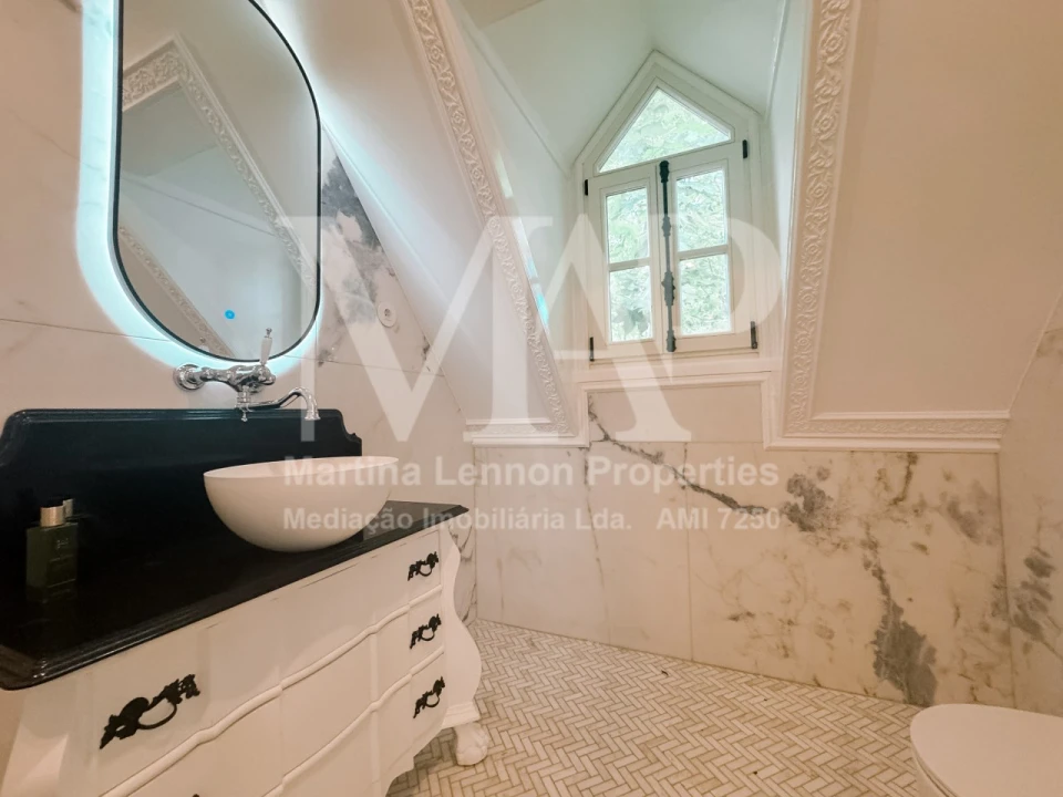 Moradia T6 para Venda em Santa Maria e São Miguel, São Martinho, São Pedro Penaferrim Foto 25