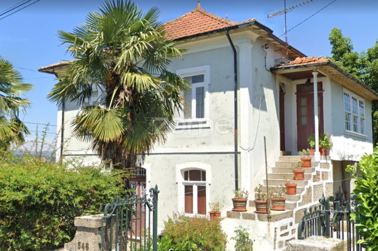 Moradia T5 para Venda em Santo Tirso, Couto (Santa Cristina e São Miguel) e Burgães Foto 2