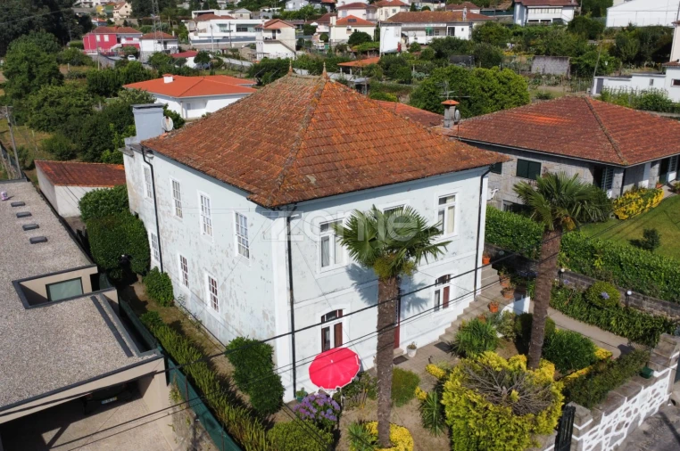 Moradia T5 para Venda em Santo Tirso, Couto (Santa Cristina e São Miguel) e Burgães Foto 6