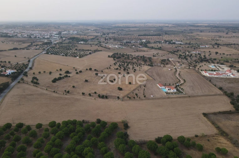 Moradia T3 para Venda em Vimieiro Foto 24