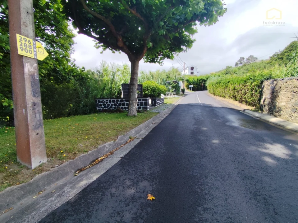 Terreno para Venda em Ribeira Chã Foto 6
