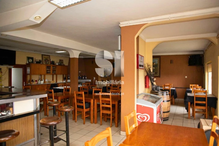 Negócio para Venda em Torgueda Foto 12