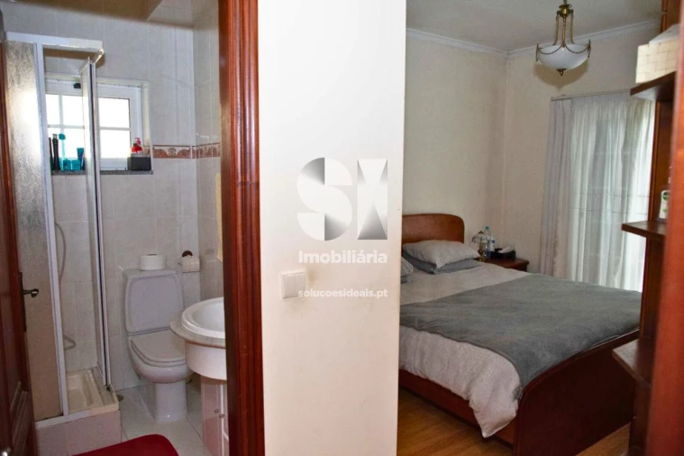 Negócio para Venda em Torgueda Foto 31