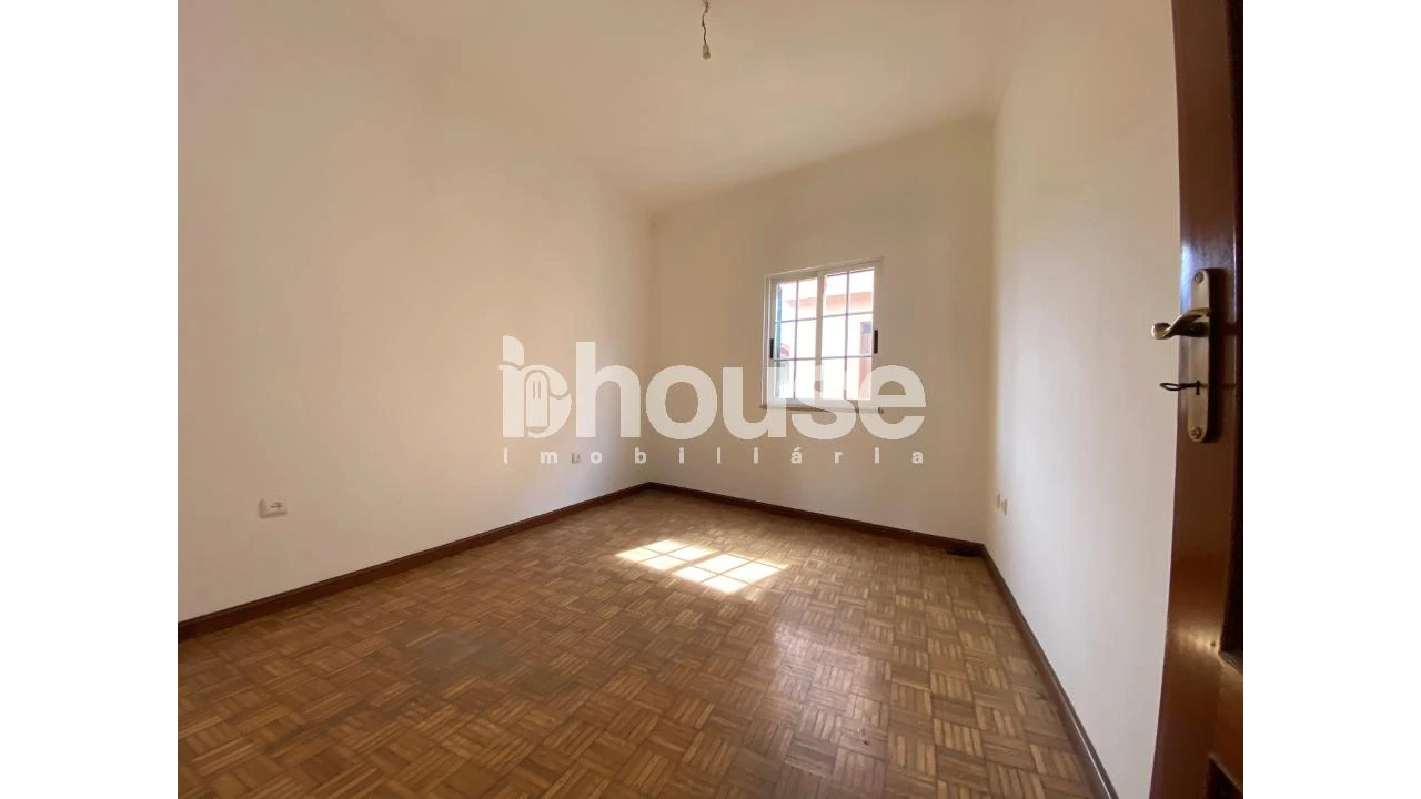 Moradia T6 para Venda em Valpaços e Sanfins Foto 9