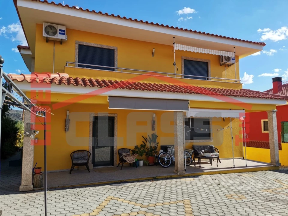 Moradia T4 para Venda em Mirandela Foto 2