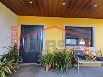 Moradia T4 para Venda em Mirandela