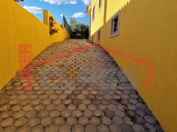 Moradia T4 para Venda em Mirandela