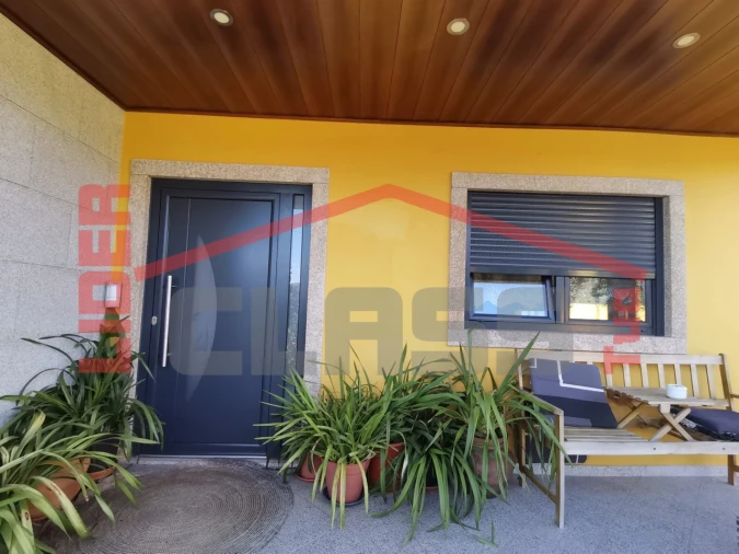 Moradia T4 para Venda em Mirandela Foto 3