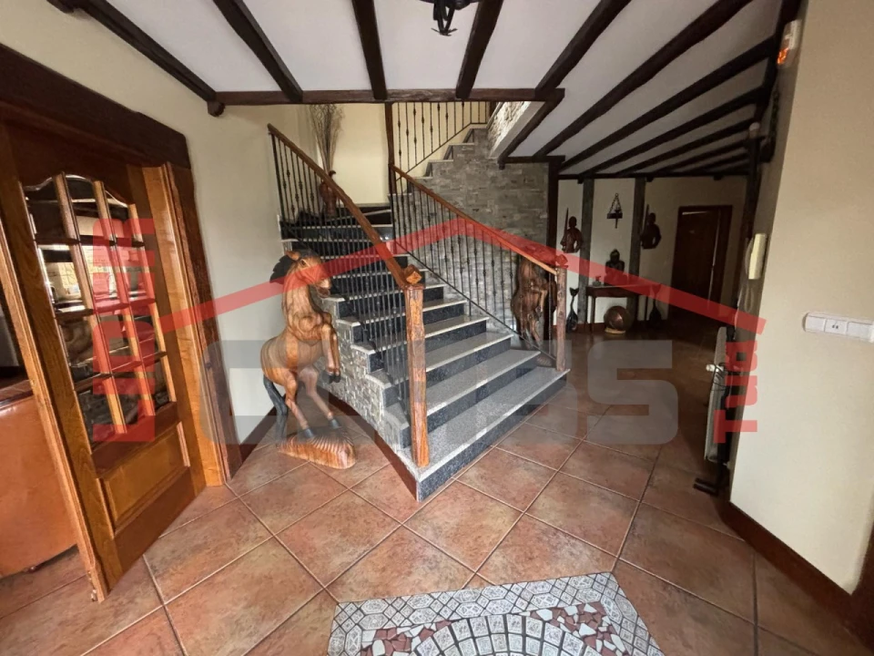 Moradia T6 para Venda em Vimioso Foto 15