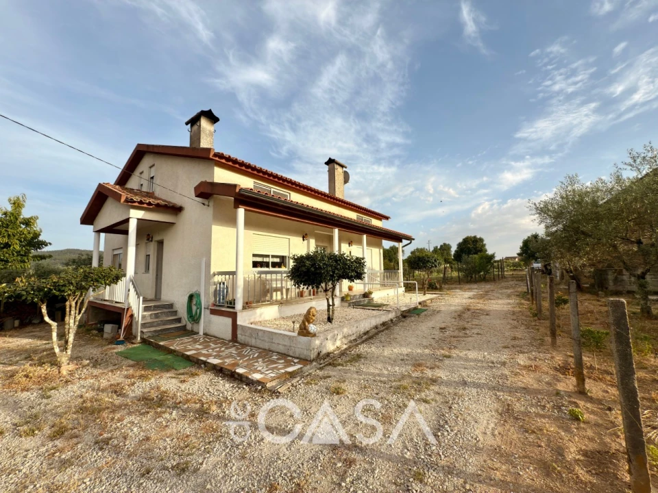 Moradia para Venda em Insua Foto 1