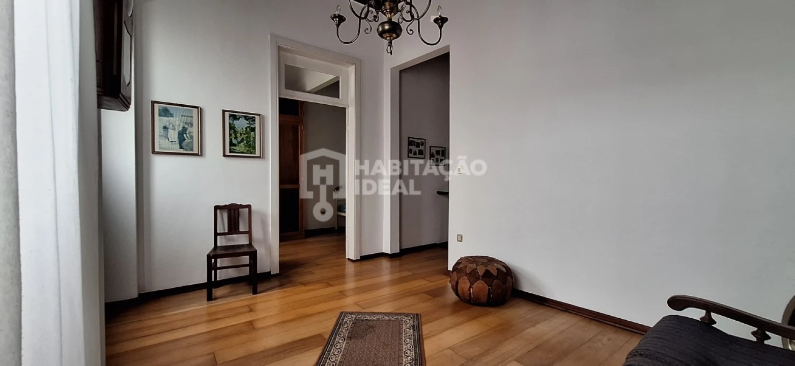 Moradia T3 para Venda em Soza Foto 25