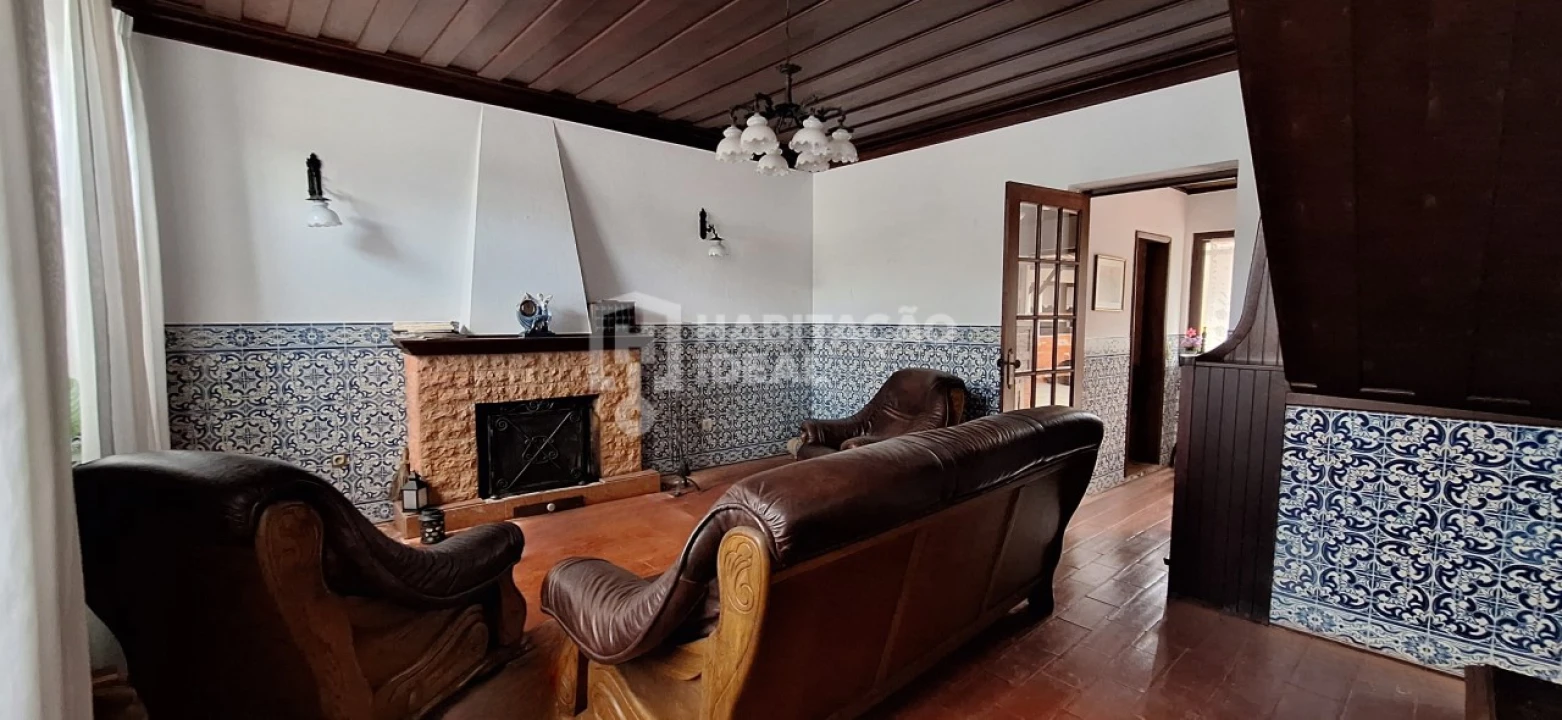 Moradia T3 para Venda em Soza Foto 36