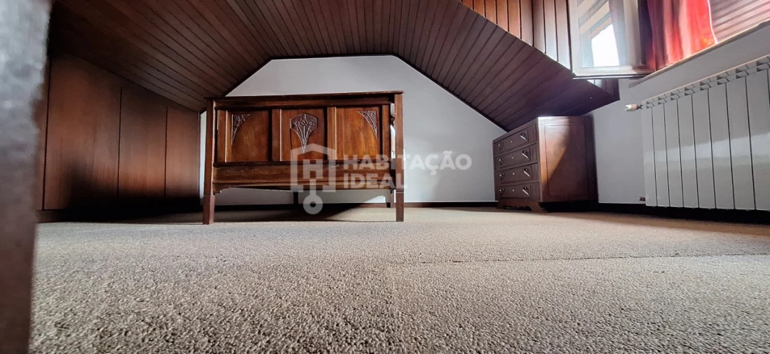 Moradia T3 para Venda em Soza Foto 39