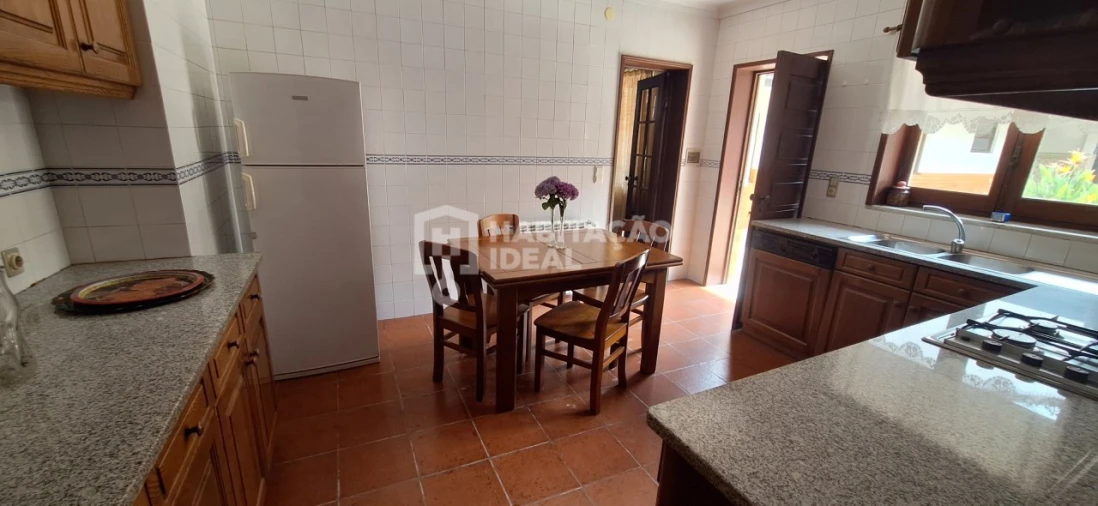 Moradia T3 para Venda em Soza Foto 12