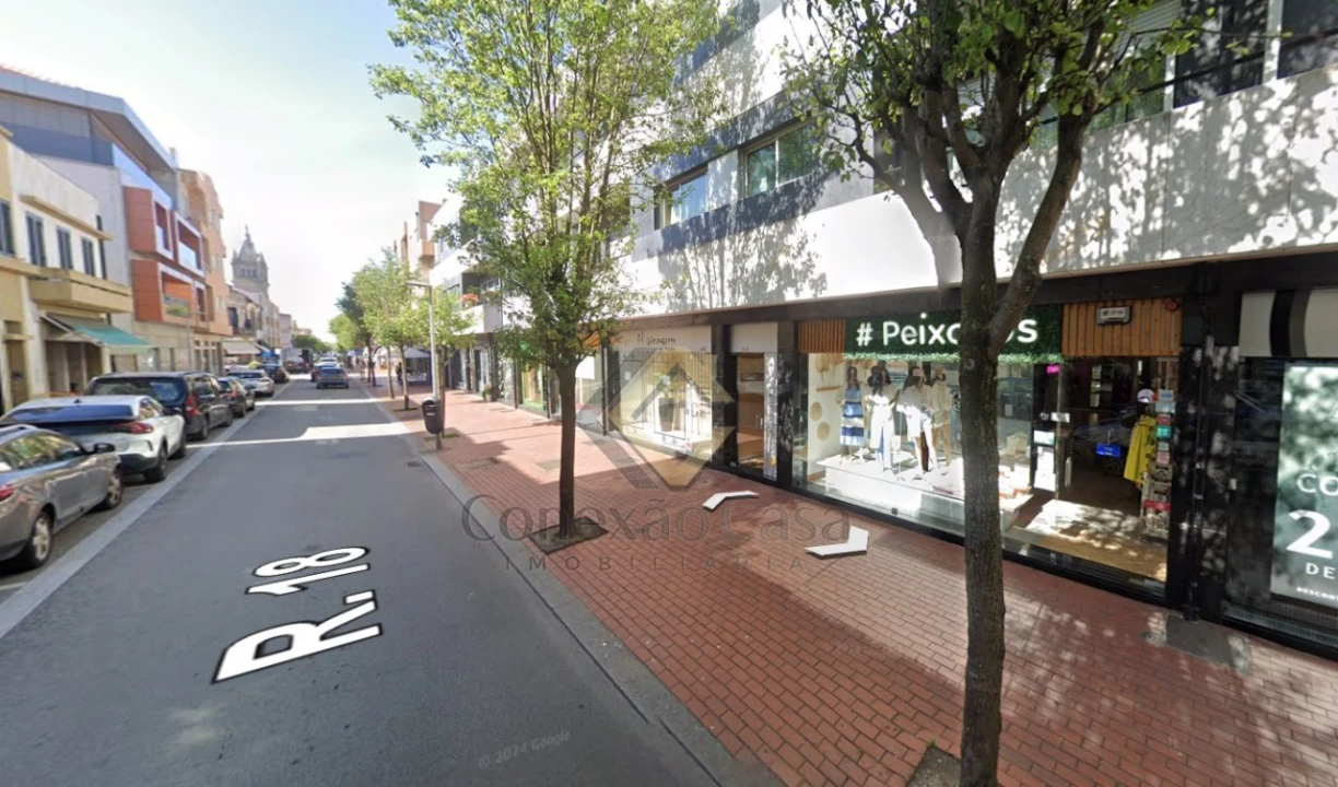 Loja para Venda em Espinho Foto 14